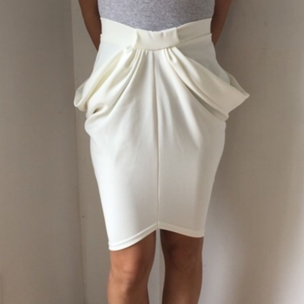 Ejona Maci Skirt‎ Polyester NWT